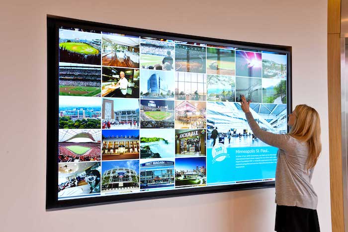 digital signage screens