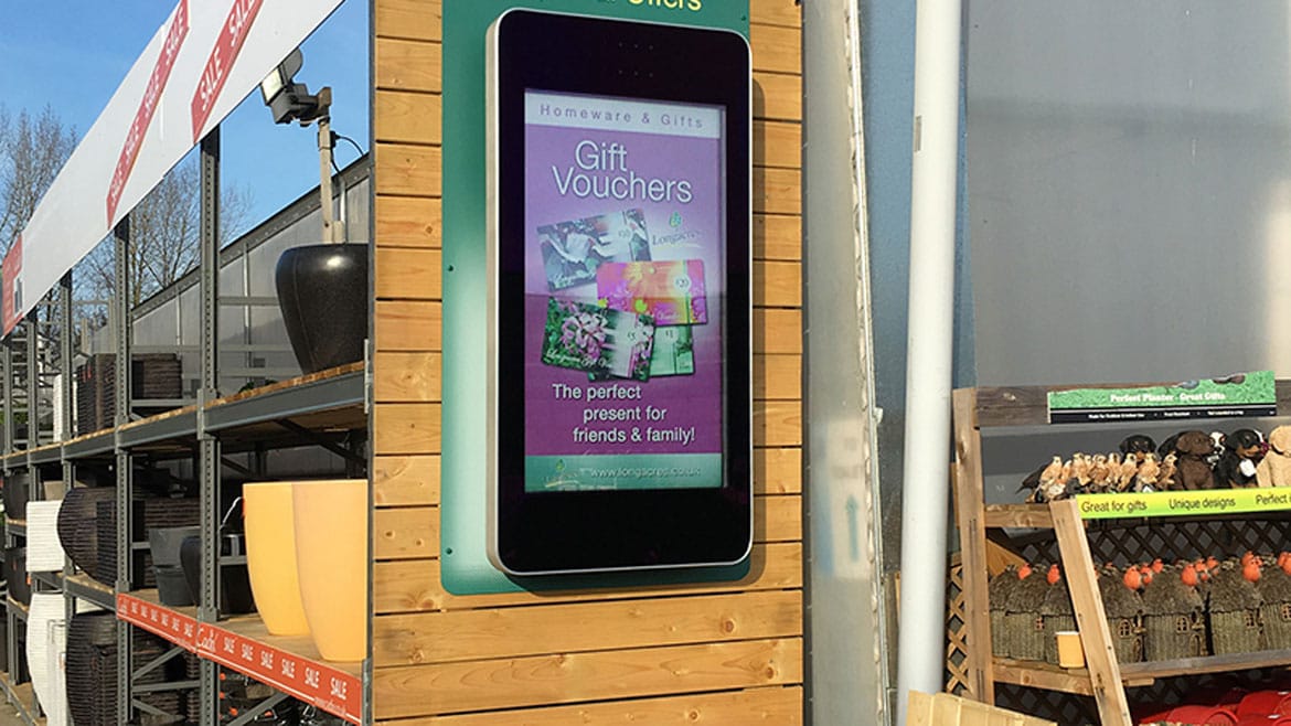 Outdoor-Wall-Mounted-Digital-Screen